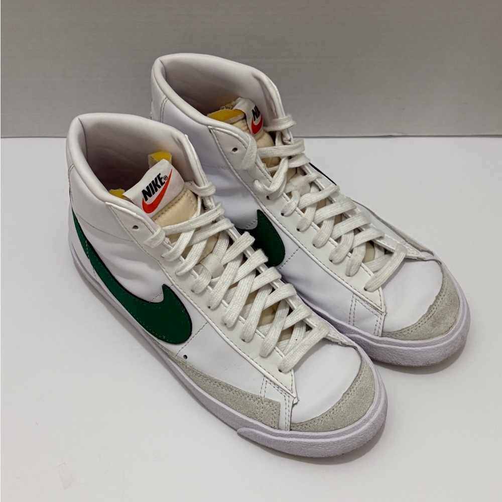 Nike Blazer Mid '77 Vintage White Pine Green (-Women’s Size 8.5